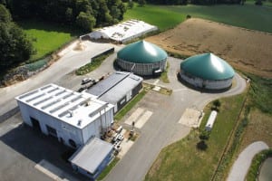 Die NATURSTROM Biogas-Anlage Hiltpoltstein. (Bild: © NATURSTROM AG)