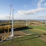 NATURSTROM-Windpark Ramsthal: der Rotorstern wird in die Höhe gezogen © NATURSTROM AG
