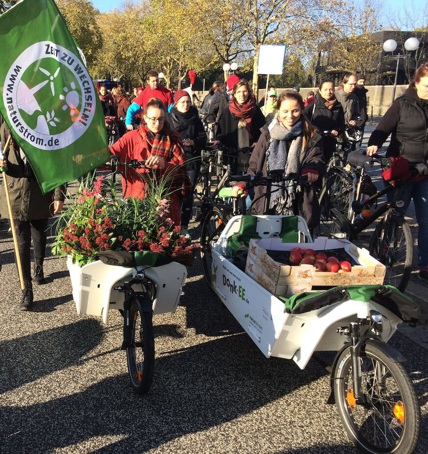 Mit begrünten Donk-EEs auf der Demo zur Klimakonferenz COP23 in Bonn. Foto: NATURSTROM