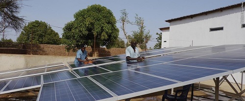 Solar plant supported by NATURSTROM at a clinic in Gambia